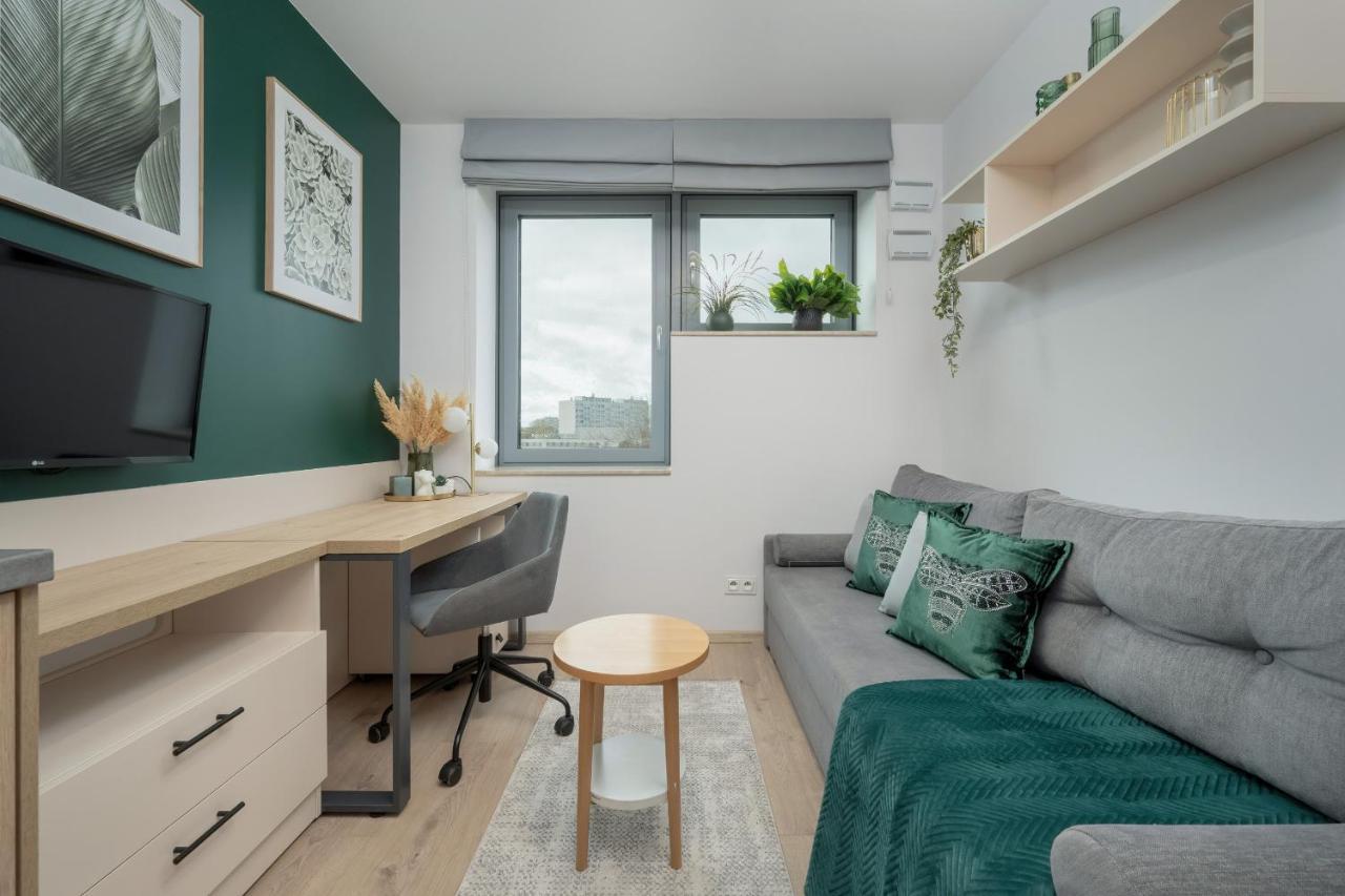 Trendy Studios With Home Office Near Wroclaw Main Station By Noclegi Renters エクステリア 写真