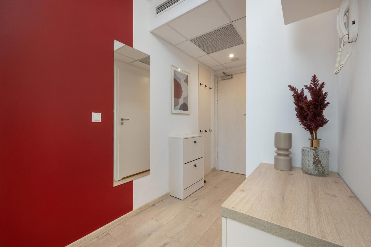 Trendy Studios With Home Office Near Wroclaw Main Station By Noclegi Renters エクステリア 写真